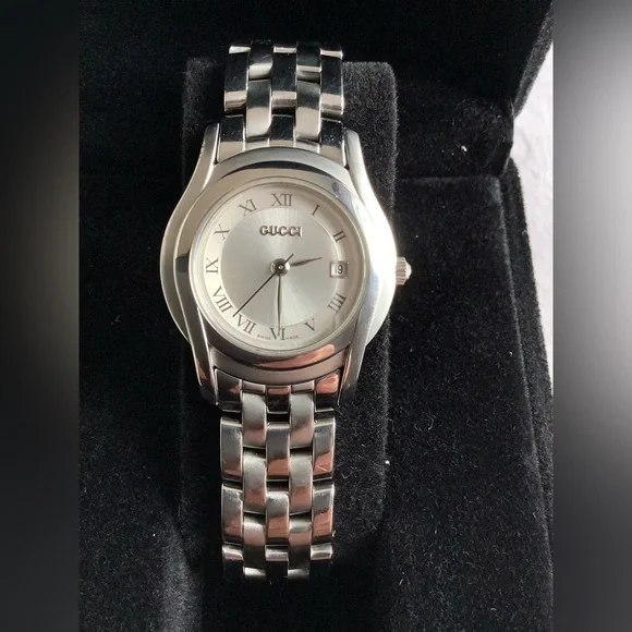 Ladies GUCCI stainless steel watch💖 - Picture 7 of 13